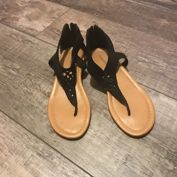 Maurices Shoes 32 Black Flat Sandals Poshmark